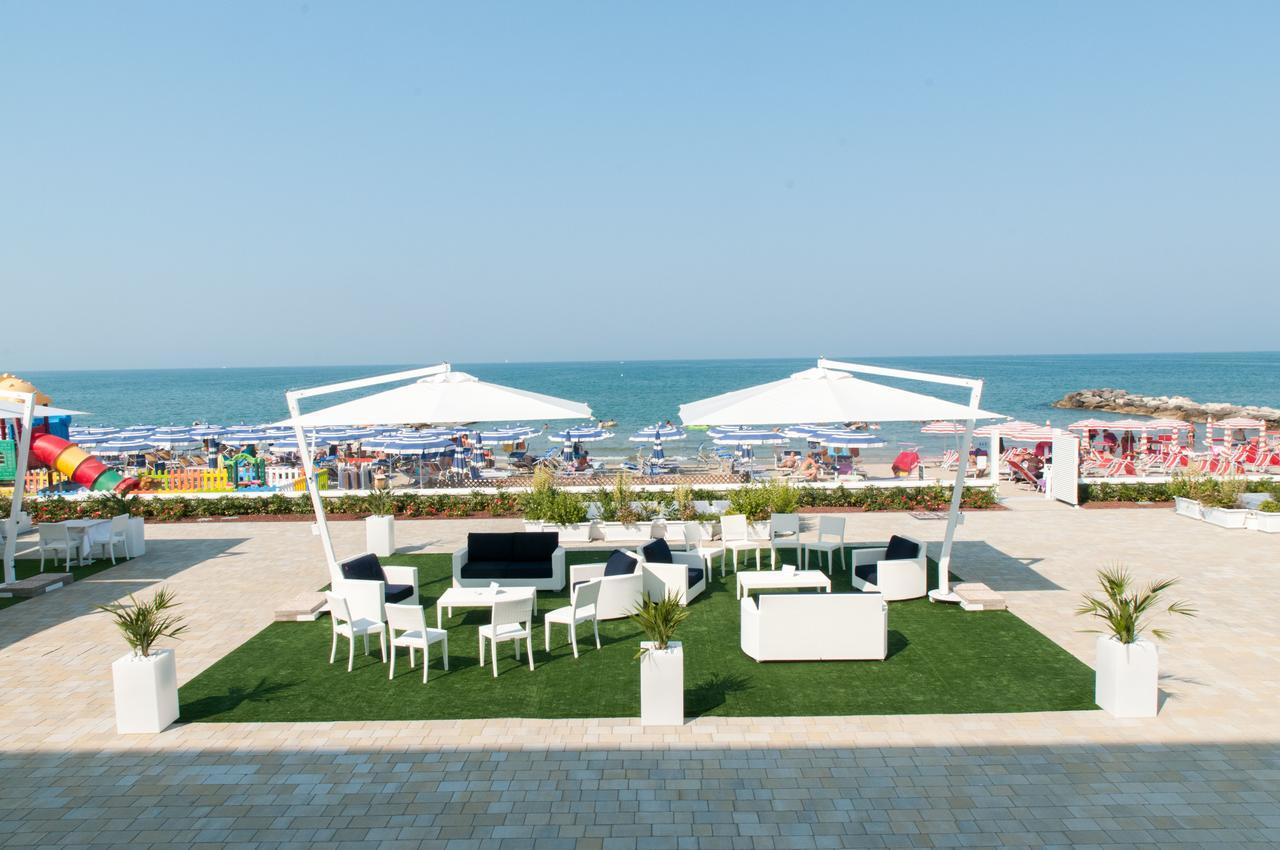 Lungomare Relax Residence มิซาโน อาดรีอาติโก ภายนอก รูปภาพ